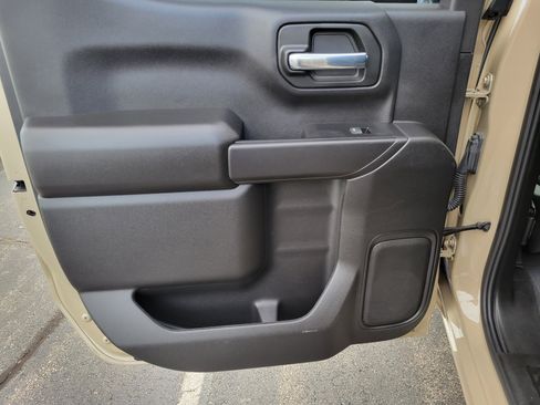 Used 2022 Chevrolet Silverado 1500 Custom Trail Boss image 12