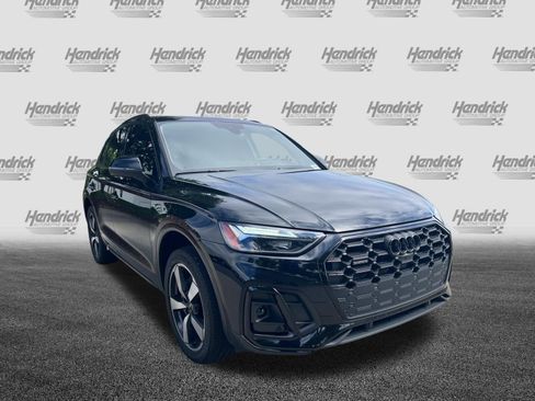 Used 2023 Audi Q5 2.0T Premium Plus w/ Premium Plus Package AWD/4WD image 2