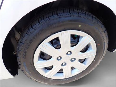 Used 2023 Kia Rio S FWD image 7