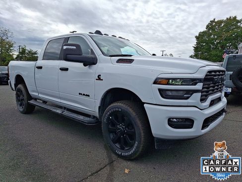 New 2026 RAM 2500 Big Horn AWD/4WD image 2