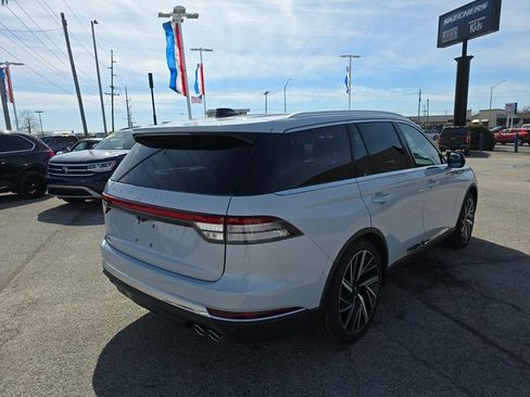 New 2025 Lincoln Aviator Reserve w/ Equipment Group 201A image 4