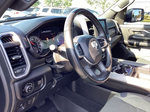 Used 2022 RAM 1500 Big Horn AWD/4WD image 11