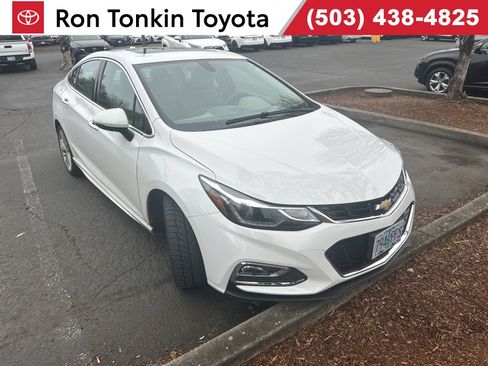 Used 2017 Chevrolet Cruze Premier image 1