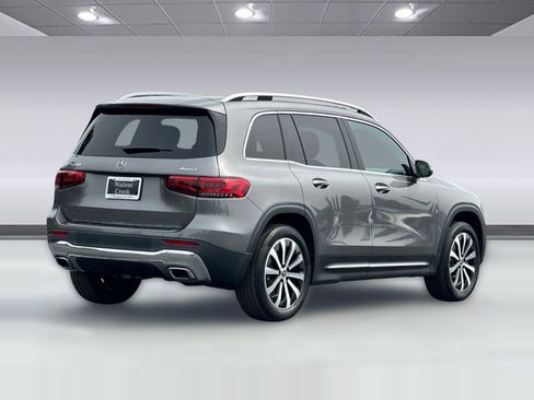Used 2023 Mercedes-Benz GLB 250 4MATIC image 9