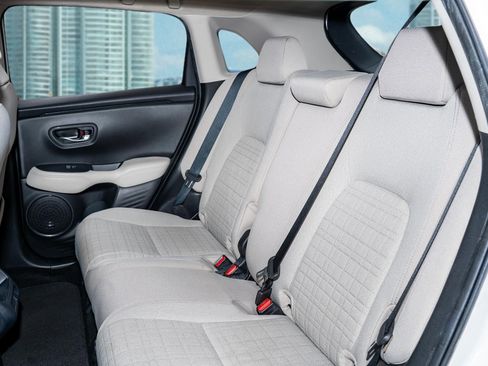 Certified 2023 Honda HR-V LX image 16