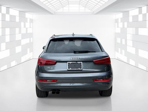 Used 2018 Audi Q3 2.0T Premium Plus w/ Premium Plus Package FWD image 6