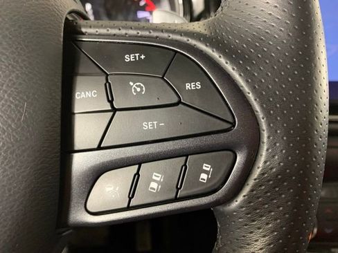 Used 2025 Dodge Durango R/T AWD/4WD image 23
