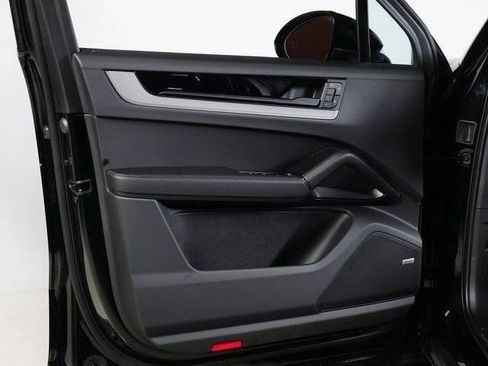 New 2026 Porsche Cayenne AWD/4WD image 28