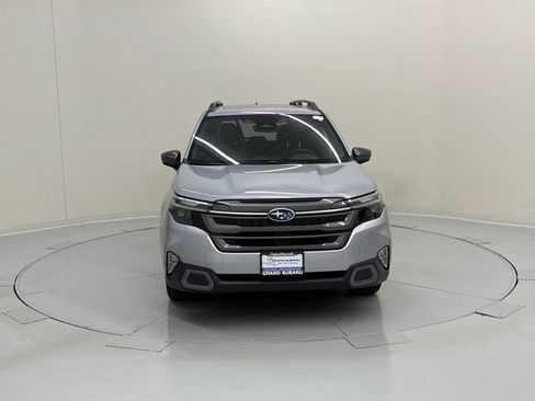 Certified 2025 Subaru Forester Limited image 8