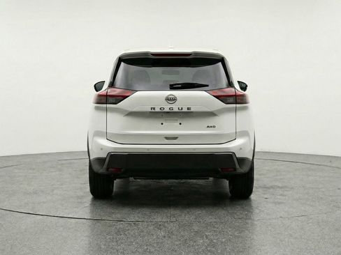 Used 2025 Nissan Rogue SV FWD image 7