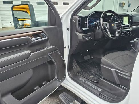 Certified 2024 Chevrolet Silverado 2500 LT image 25