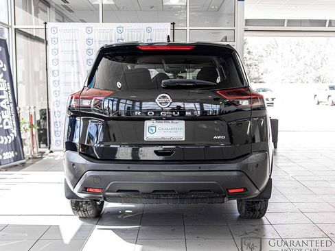 Used 2021 Nissan Rogue S image 14