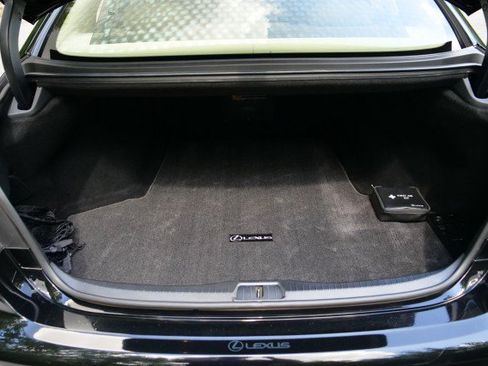 Used 2016 Lexus LS 460 w/ Comfort Package RWD image 37