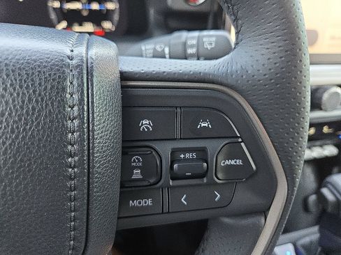 Used 2026 Toyota 4Runner TRD Off-Road Premium w/ Tow Technology Package AWD/4WD image 18