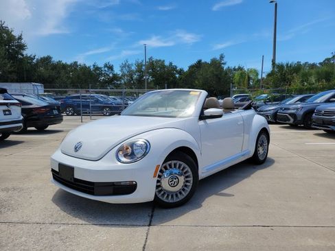 Used 2013 Volkswagen Beetle 2.5 FWD image 2