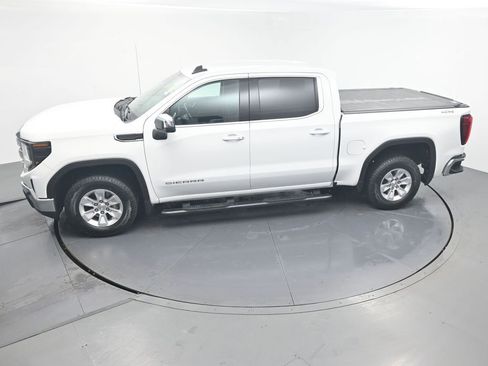 Used 2023 GMC Sierra 1500 SLE image 26