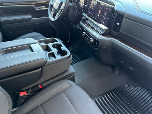 Used 2025 GMC Sierra 2500 SLE w/ Max Trailering Package AWD/4WD image 16
