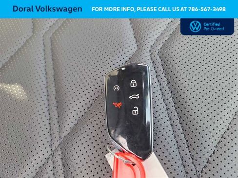 Certified 2024 Volkswagen Atlas Cross Sport SE w/ Panoramic Sunroof Package image 33