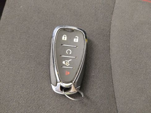 Used 2024 Chevrolet Equinox RS FWD image 32