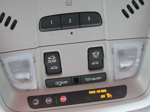 Used 2020 GMC Acadia AT4 w/ Driver Alert Package II AWD/4WD image 26