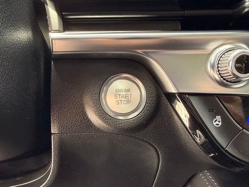 Used 2025 Kia Telluride SX Prestige AWD/4WD image 23