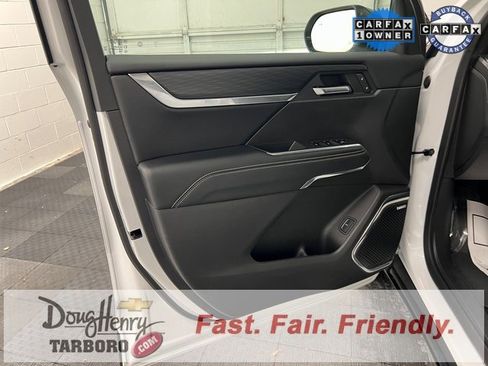 Used 2025 GMC Acadia Elevation image 28