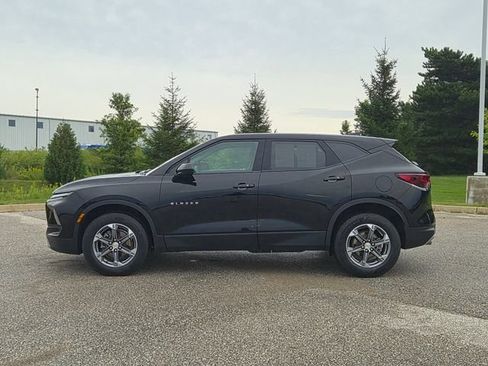 Used 2023 Chevrolet Blazer LT w/ Driver Confidence Package AWD/4WD image 8