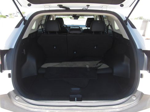 Used 2023 Kia Sportage EX image 12