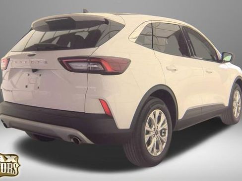 Used 2024 Ford Escape Active image 10