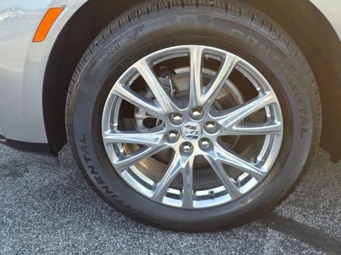 Used 2023 Buick Enclave Essence w/ Experience Buick Package FWD image 6