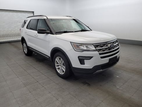 Used 2018 Ford Explorer XLT AWD/4WD image 13