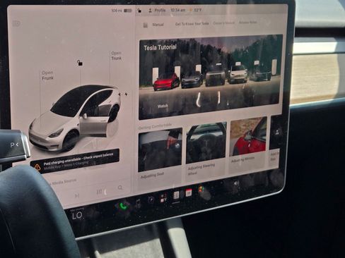 Used 2023 Tesla Model Y Performance AWD/4WD image 11
