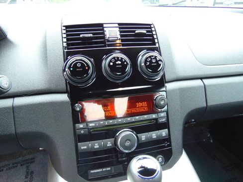 Used 2008 Saturn Sky w/ Premium Trim Package RWD image 16