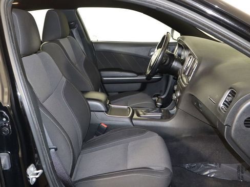 Used 2022 Dodge Charger SXT image 19