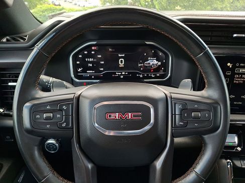 Used 2024 GMC Sierra 1500 AT4 w/ AT4 Preferred Package AWD/4WD image 19