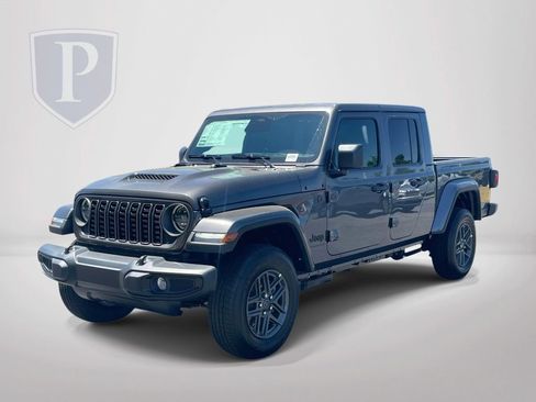 New 2026 Jeep Gladiator Sport AWD/4WD image 4