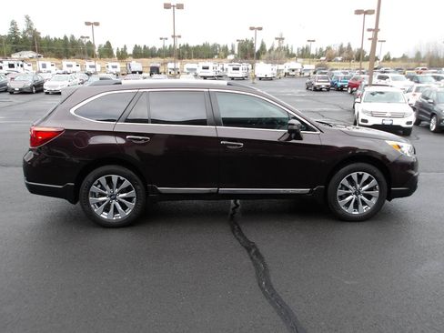 Used 2017 Subaru Outback 3.6R Touring w/ Popular Package #5A AWD/4WD image 6