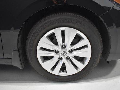 Certified 2025 Nissan Sentra S FWD image 10