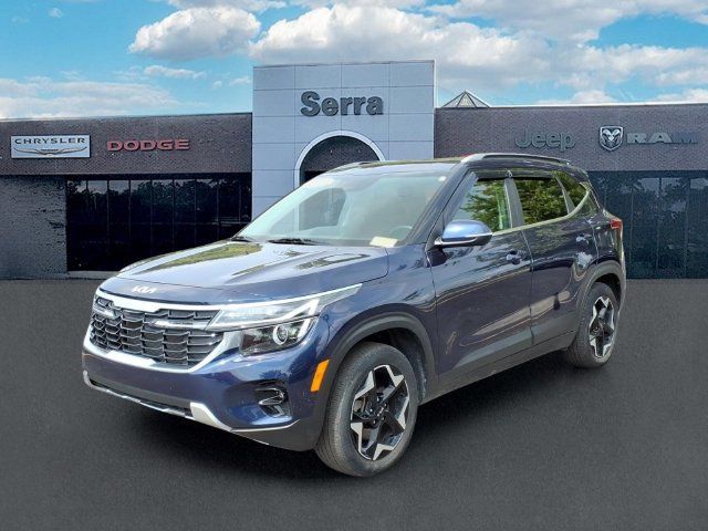 Used 2024 Kia Seltos EX AWD/4WD image 3