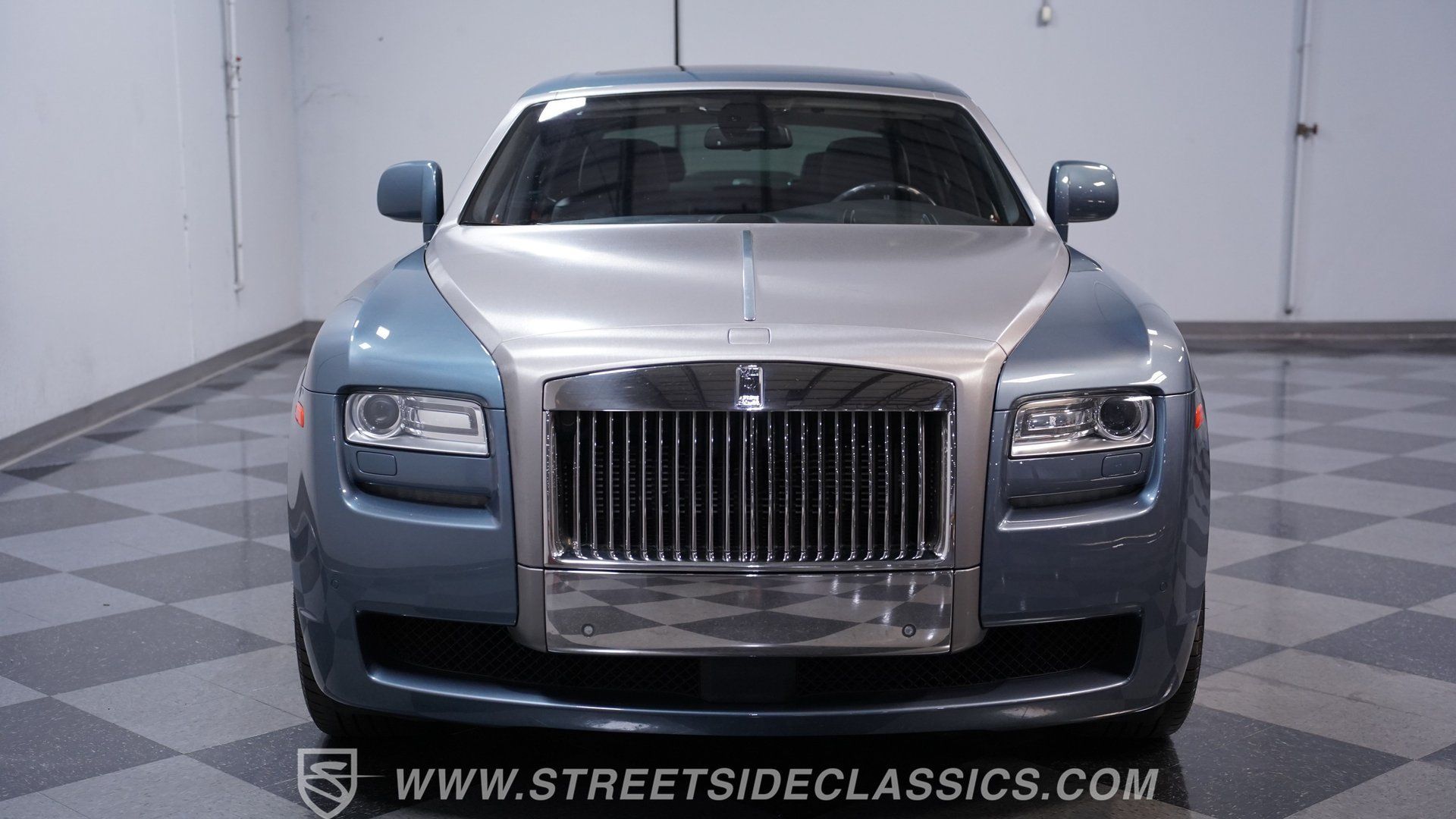 Used 2010 Rolls-Royce Ghost RWD image 16