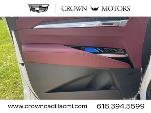 New 2025 Cadillac Escalade ESV Premium Luxury w/ Touring Package image 20