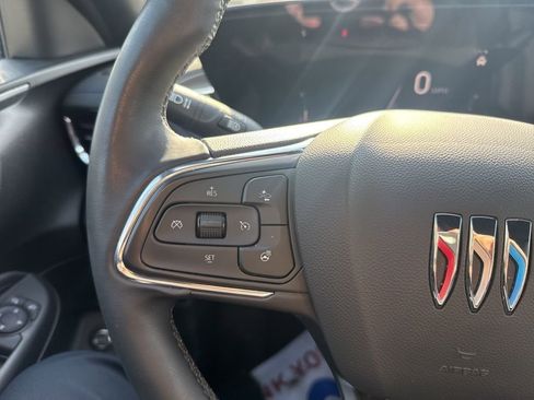 Used 2025 Buick Envista Sport Touring w/ Convenience I Package image 17