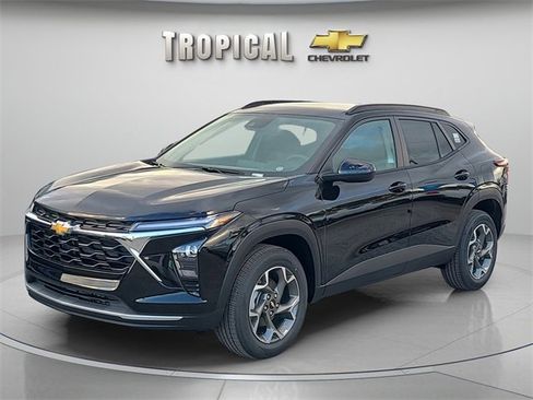 New 2026 Chevrolet Trax LT image 1