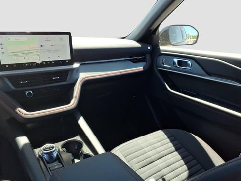New 2026 Ford Explorer ST-Line AWD/4WD image 9