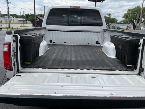 Used 2011 Ford F250 Lariat w/ Lariat Interior Pkg AWD/4WD image 19