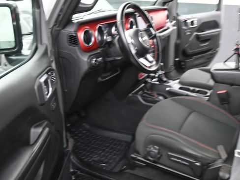 Used 2021 Jeep Wrangler Unlimited Rubicon w/ LED Lighting Group AWD/4WD image 17