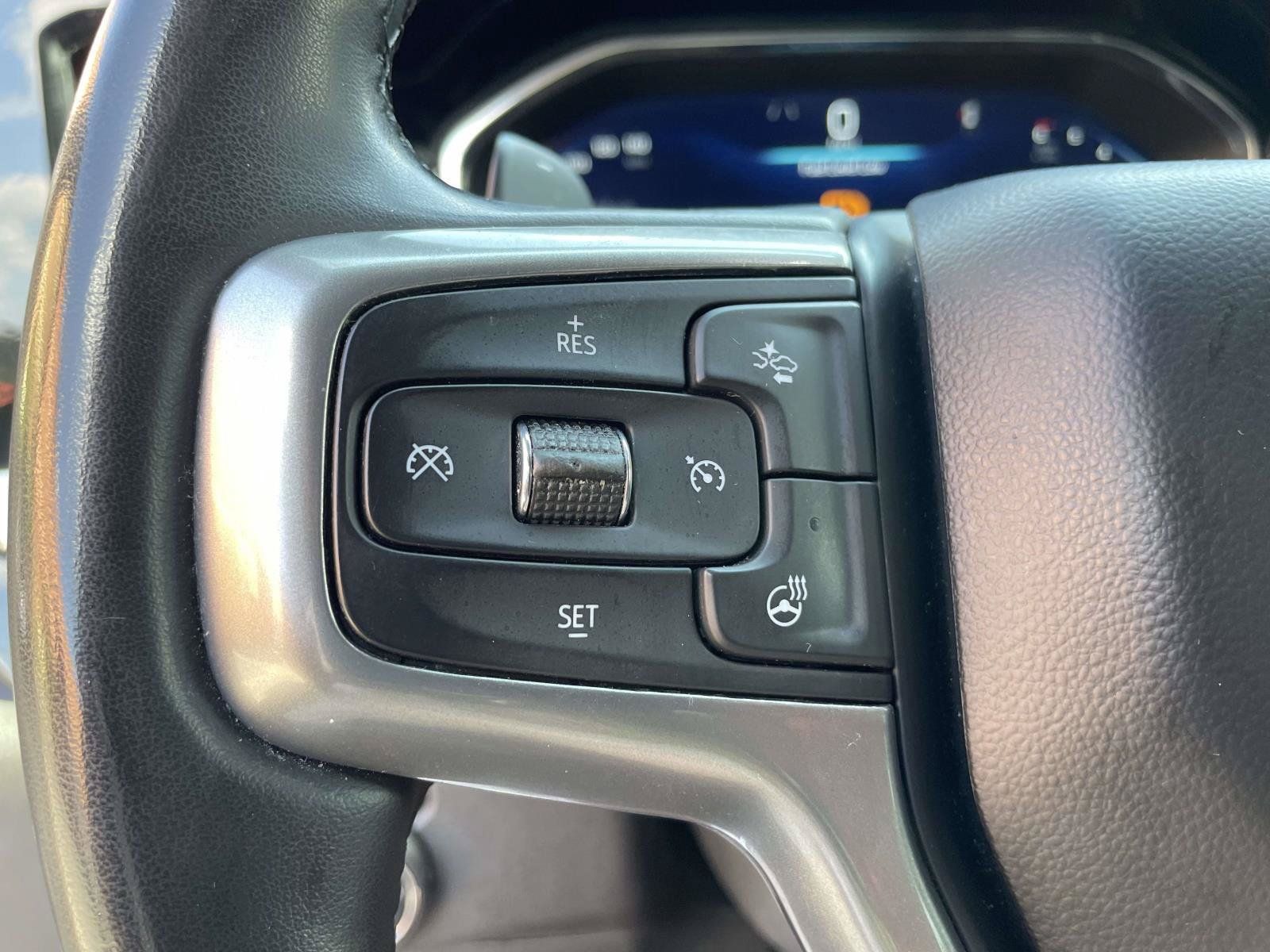 Used 2023 Chevrolet Silverado 1500 RST AWD/4WD image 9
