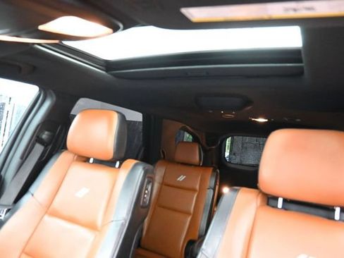 Used 2019 Dodge Durango R/T w/ Technology Group RWD image 18