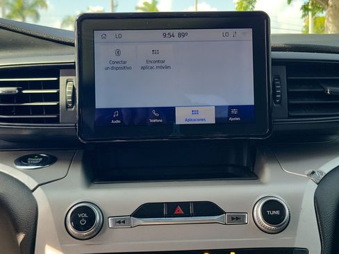 Used 2020 Ford Explorer XLT RWD image 17