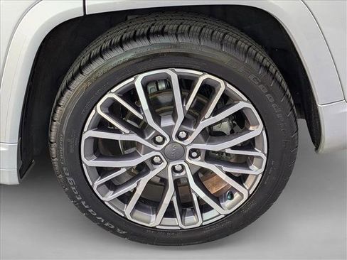 Used 2021 Jeep Grand Cherokee L Summit image 26